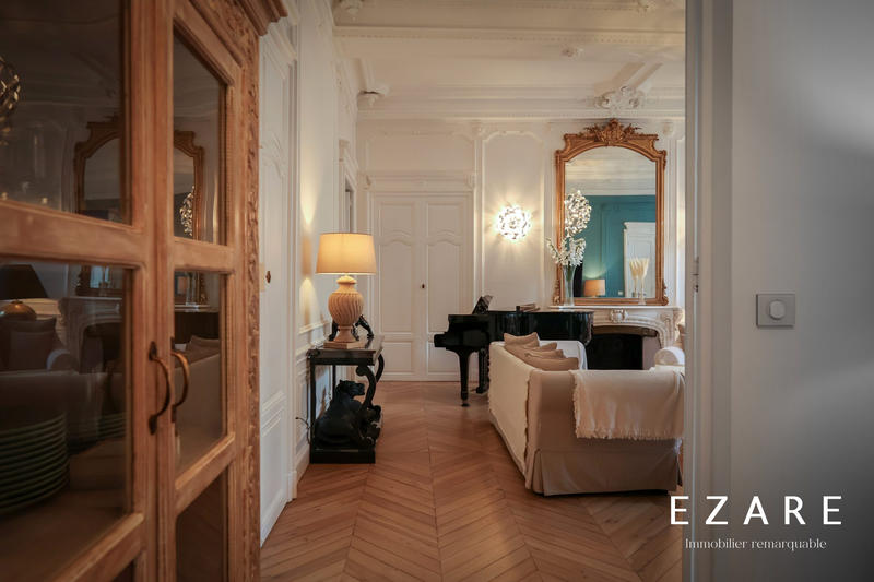 Appartement - 132 m² - 5 pièces