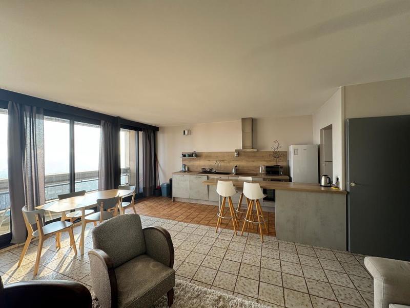 Appartement - 81 m² - 4 pièces