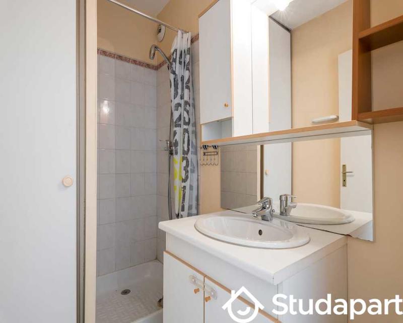 Chambre - 110 m² - 1 pièce