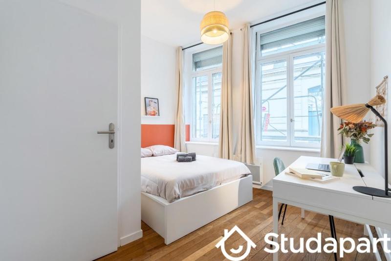 Chambre - 14 m² - 1 pièce