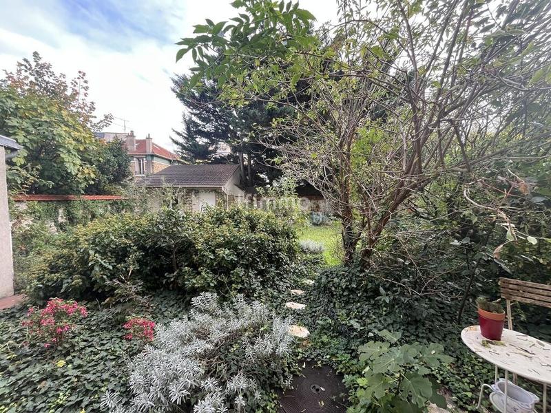 Studio - 8 m² - 1 pièce