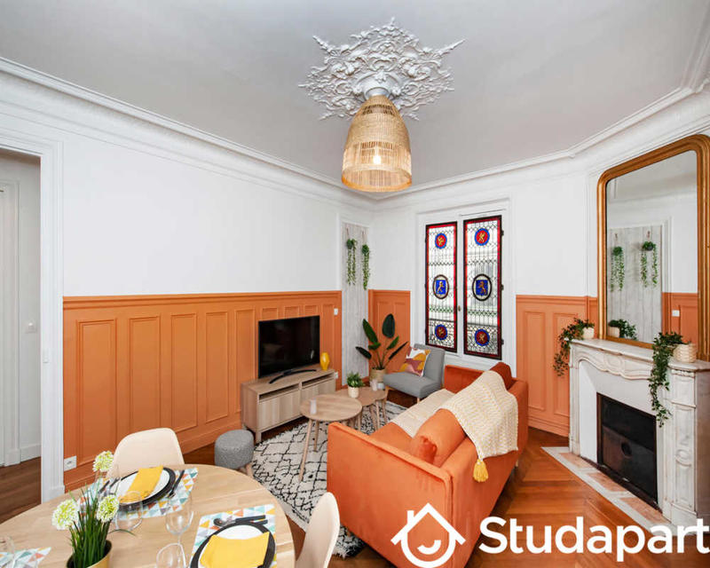 Chambre - 140 m² - 1 pièce