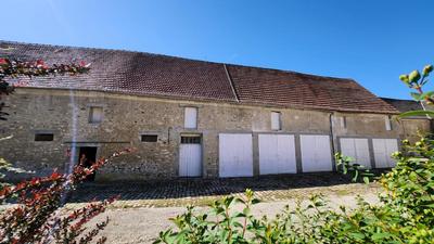 Grange - 200 m² - 1 pièce