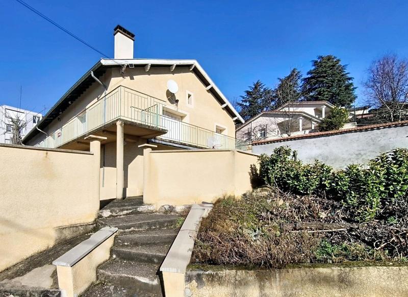 Maison - 195 m² - 8 pièces