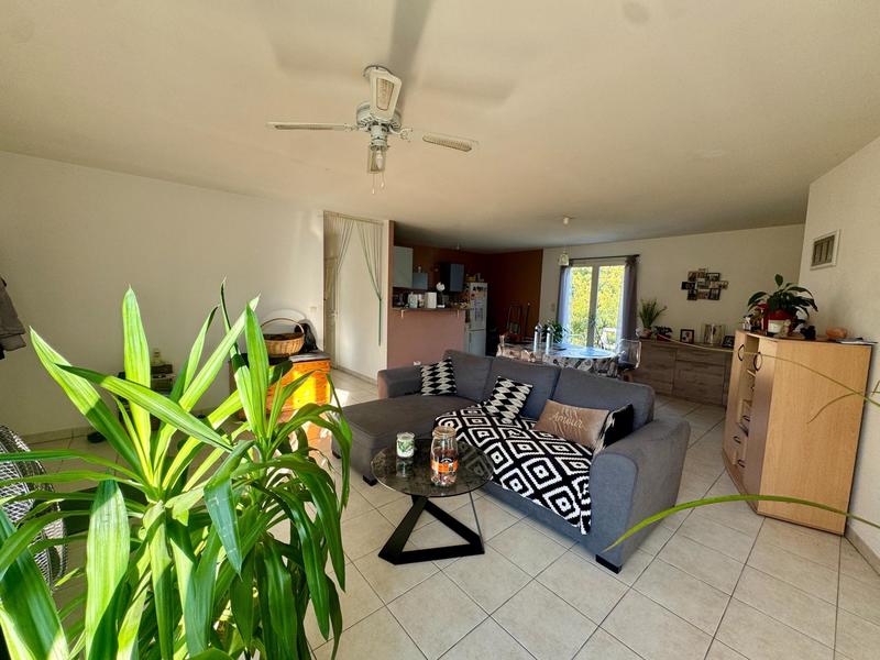 Maison - 93 m² - 4 pièces