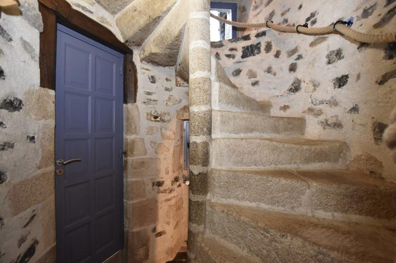 Maison ancienne - 204 m² - 7 pièces