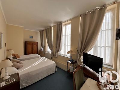 Immeuble - 147 m² - 6 pièces