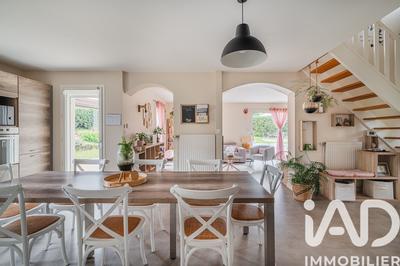 Maison - 140 m² - 7 pièces