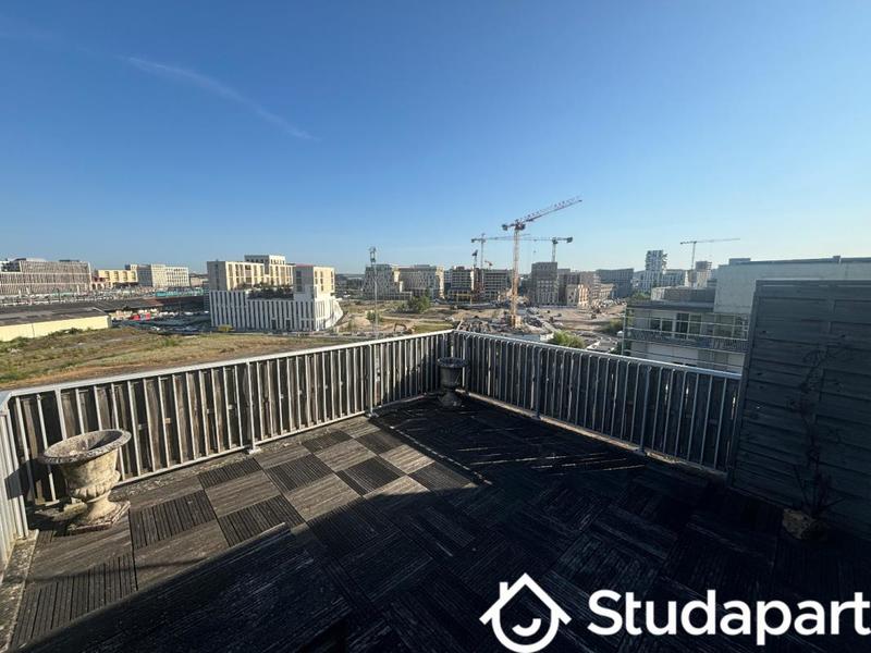 Chambre - 11 m² - 1 pièce