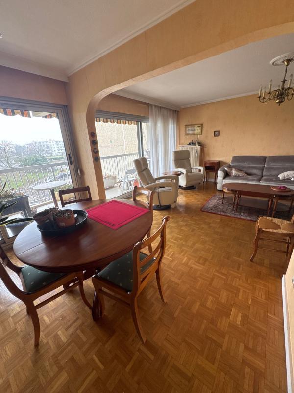 Appartement - 84 m² - 3 pièces