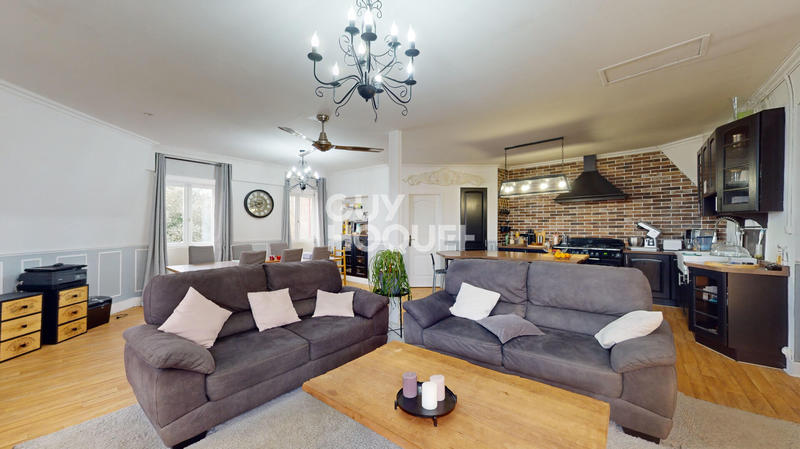 Appartement - 164 m² - 5 pièces