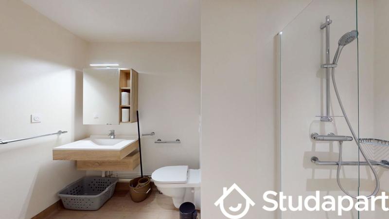 Chambre - 14 m² - 1 pièce