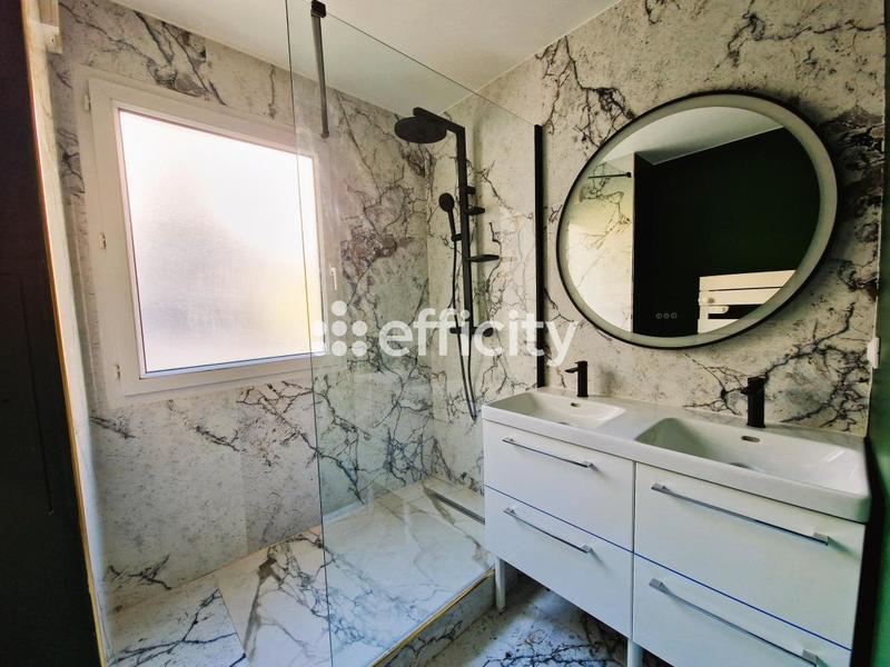 Appartement - 90 m² - 4 pièces