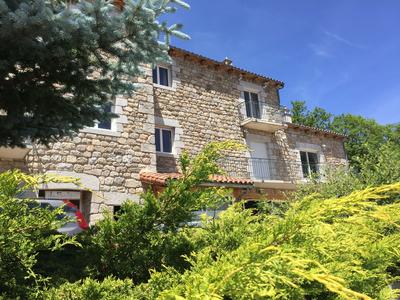 Fonds de commerce - 400 m²