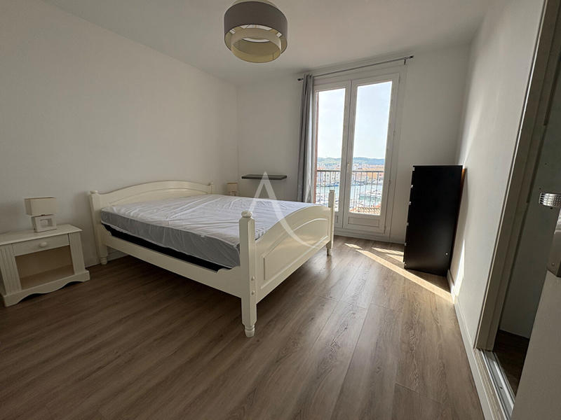 Appartement - 93 m² - 3 pièces