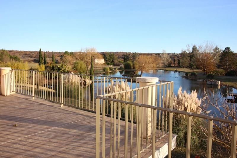 Propriété - 460 m² - 11 pièces