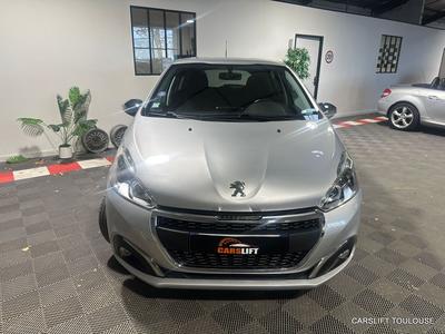 Peugeot 208 1.2i Vti 82cv Style - Distribution Faite