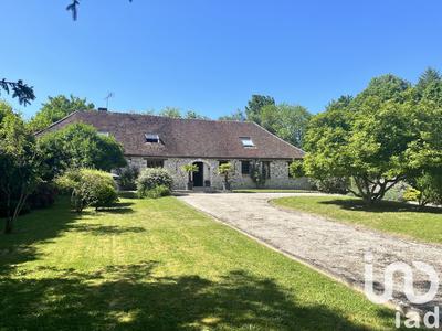 Maison - 260 m² - 10 pièces