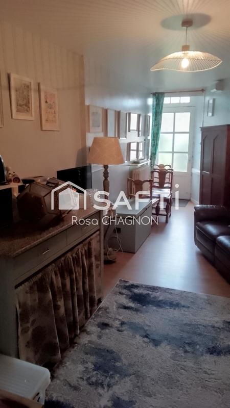 Maison - 270 m² - 10 pièces