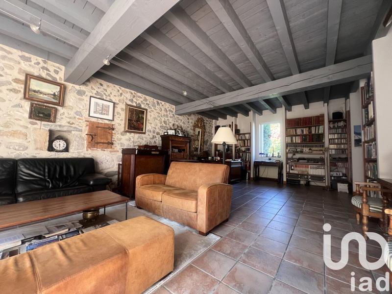 Maison - 283 m² - 11 pièces