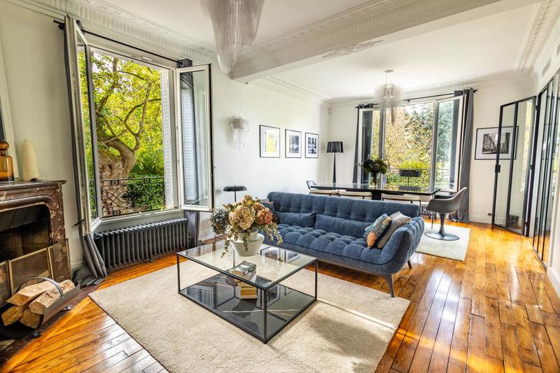 Propriété - 220 m² - 6 pièces