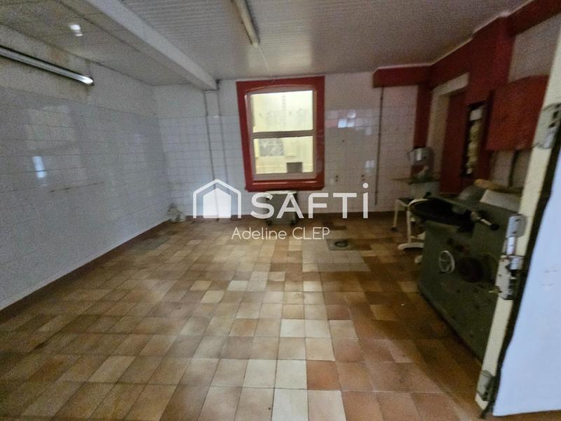 Maison - 300 m² - 10 pièces