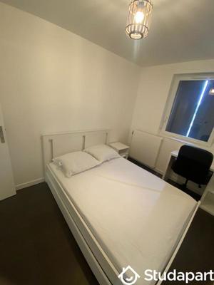 Chambre - 10 m² - 1 pièce