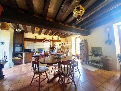 Propriété - 451 m² - 12 pièces