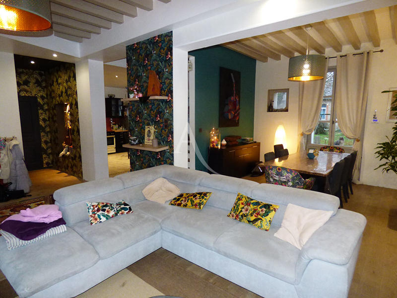 Maison - 192 m² - 9 pièces