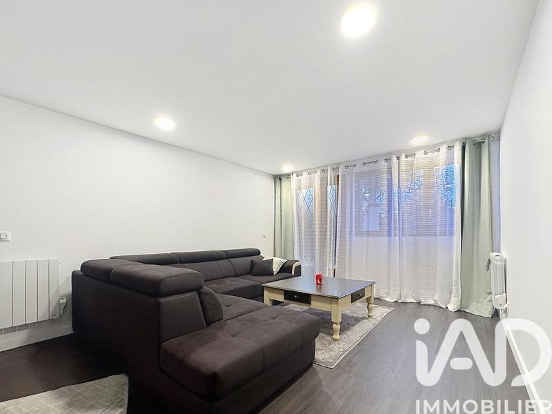 Maison - 180 m² - 9 pièces