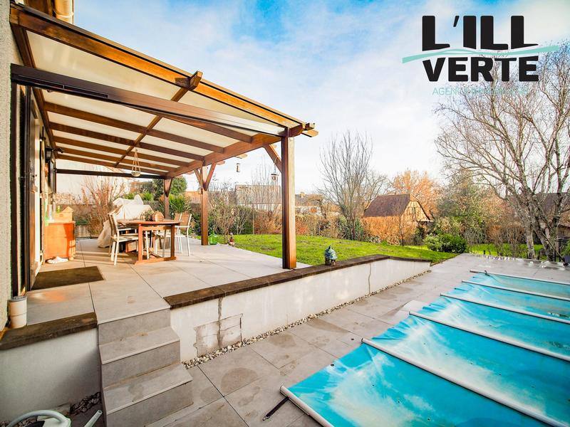 Maison - 90 m² - 5 pièces