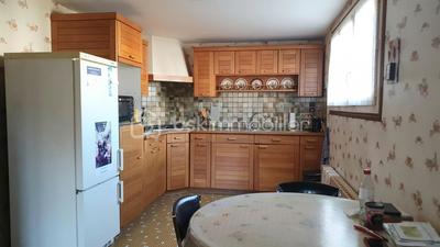 Maison - 180 m² - 7 pièces