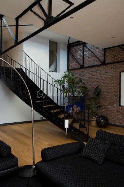 Loft - 494 m² - 10 pièces