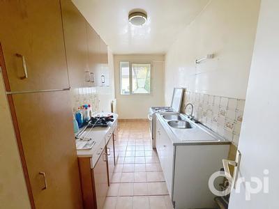 Appartement - 84 m² - 4 pièces