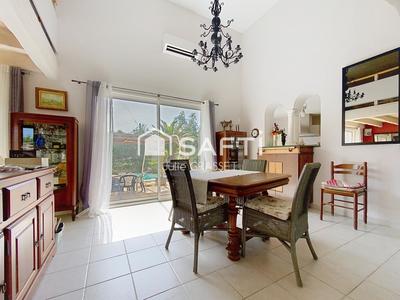 Maison - 161 m² - 6 pièces