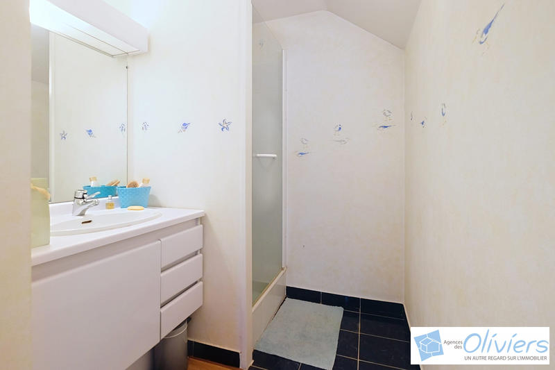 Maison - 171 m² - 7 pièces