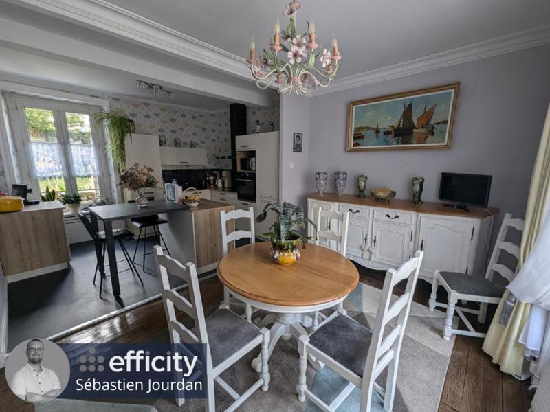 Maison - 125 m² - 5 pièces