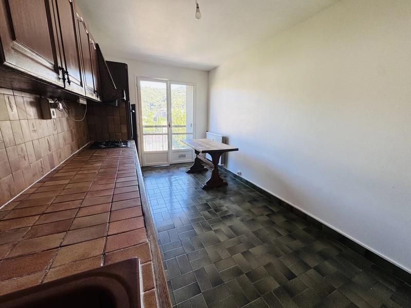 Appartement - 82 m² - 3 pièces