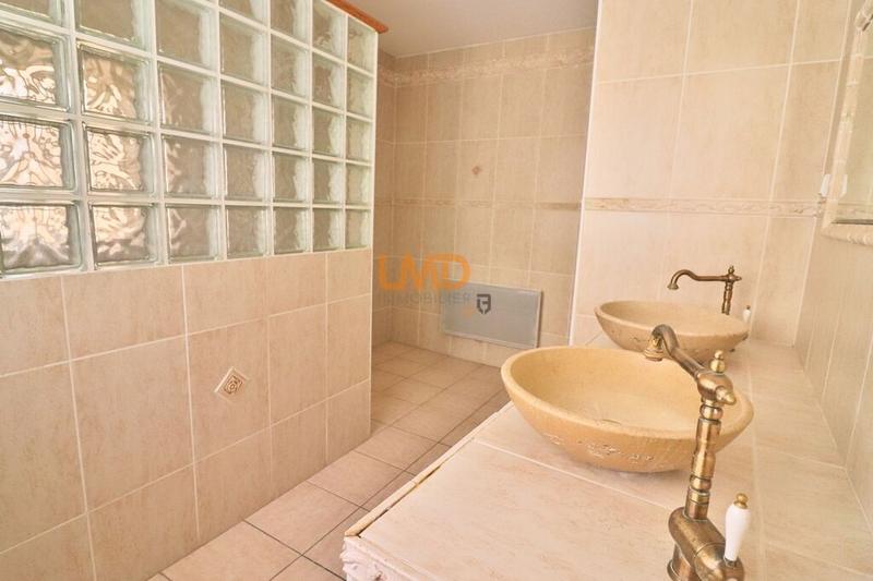 Maison de ville - 107 m² - 4 pièces