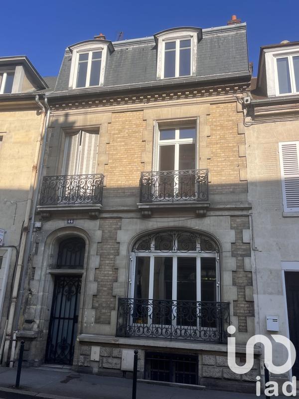 Maison de ville - 185 m² - 8 pièces
