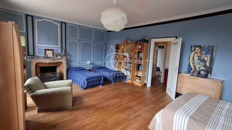 Château - 600 m² - 21 pièces