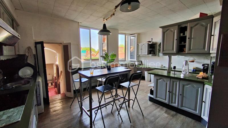 Immeuble - 283 m² - 10 pièces