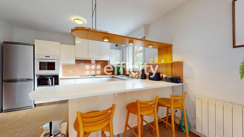 Maison traditionnelle - 132 m² - 7 pièces