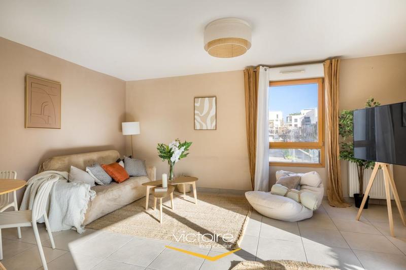 Appartement - 84 m² - 4 pièces