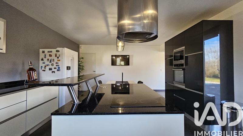 Maison de maîtres - 203 m² - 6 pièces