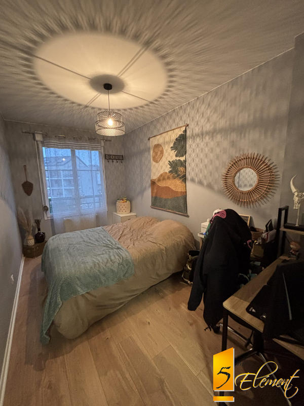 Appartement - 75 m² - 3 pièces