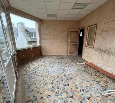 Maison de ville - 273 m² - 9 pièces