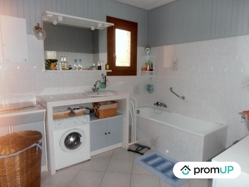 Maison - 185 m² - 7 pièces