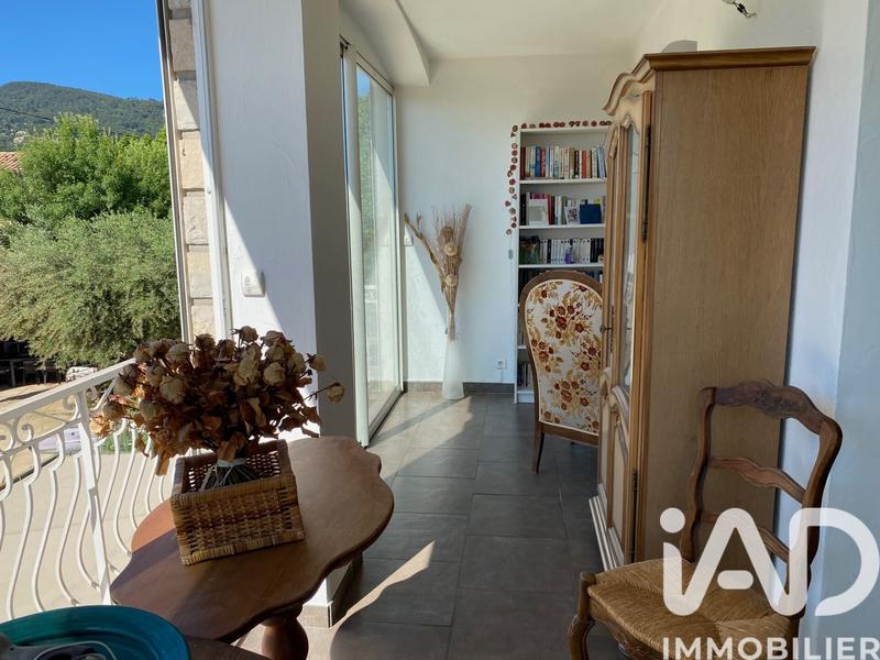 Maison - 290 m² - 14 pièces