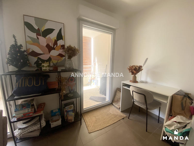 Chambre - 10 m² - 4 pièces